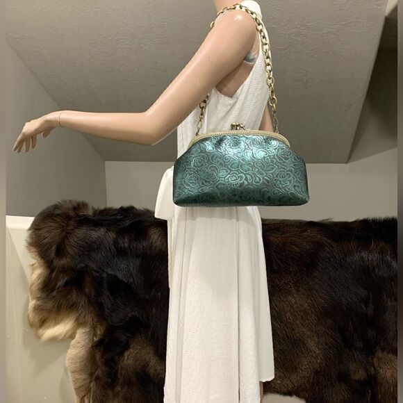 Handsewn Genuine Cowhide Floral Embossed Double Kiss-lock Bag & 2 Chain Styles - Picture 2 of 16